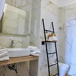Panzió 49 Downtown 4*