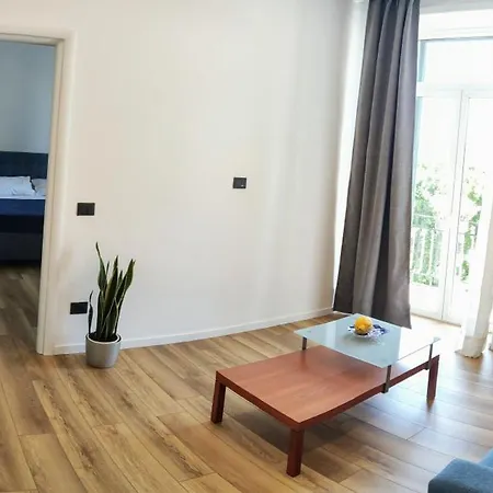 49 Downtown לינה וארוחת בוקר