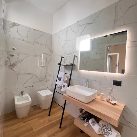 לינה וארוחת בוקר 49 Downtown 4*