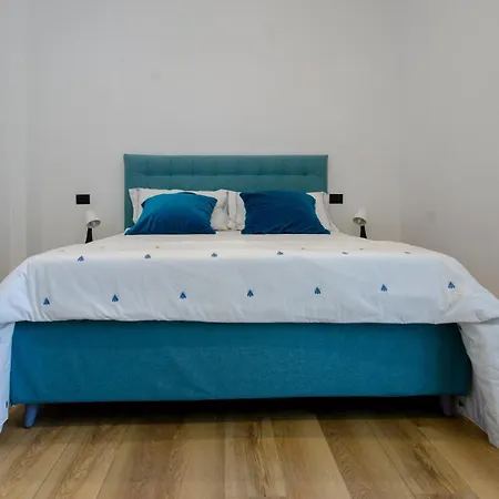 49 Downtown פומפיי