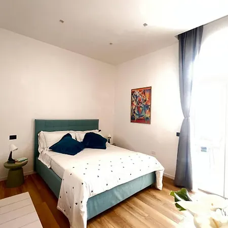 לינה וארוחת בוקר 49 Downtown 4*