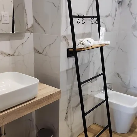 49 Downtown Bed and Breakfast