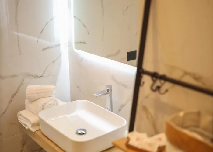 49 Downtown Bed & Breakfast